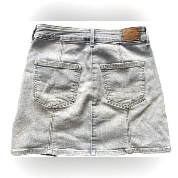 American Eagle Women’s 4 Skirt Mini Button Denim Light Blue - Picture 6 of 7
